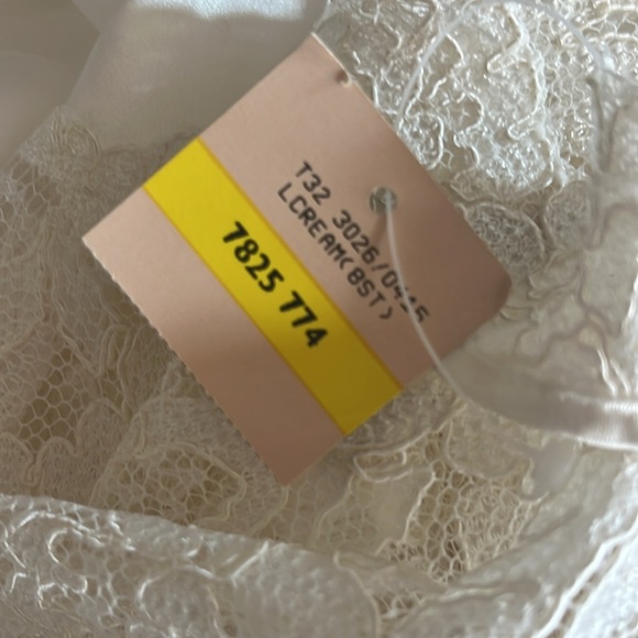 Beautiful Satin & Lace Vintage St Michael Bridal Slip NWT - Picture 8 of 9